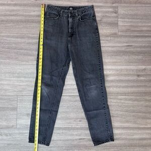 BDG Urban Outfitters‎ Women's Gray Five Pocket Style Mom Jeans Size W27